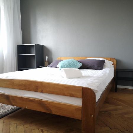 Apartament Hard Center Warszawa Zewnętrze zdjęcie