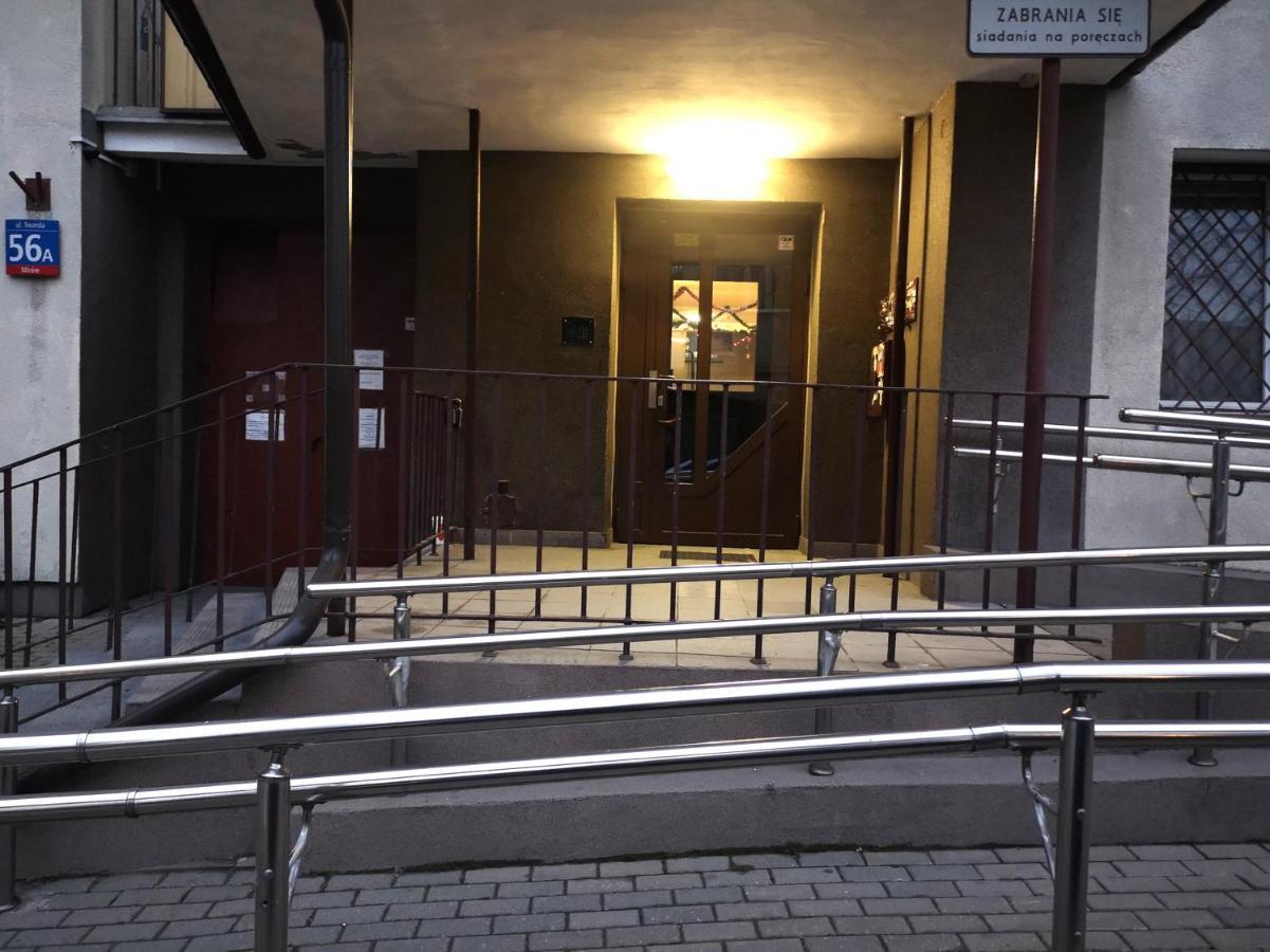 Apartament Hard Center Warszawa Zewnętrze zdjęcie