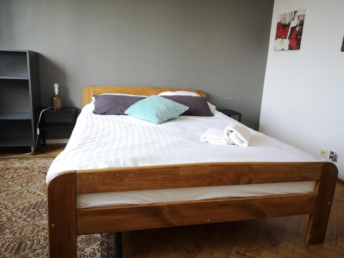 Apartament Hard Center Warszawa Zewnętrze zdjęcie